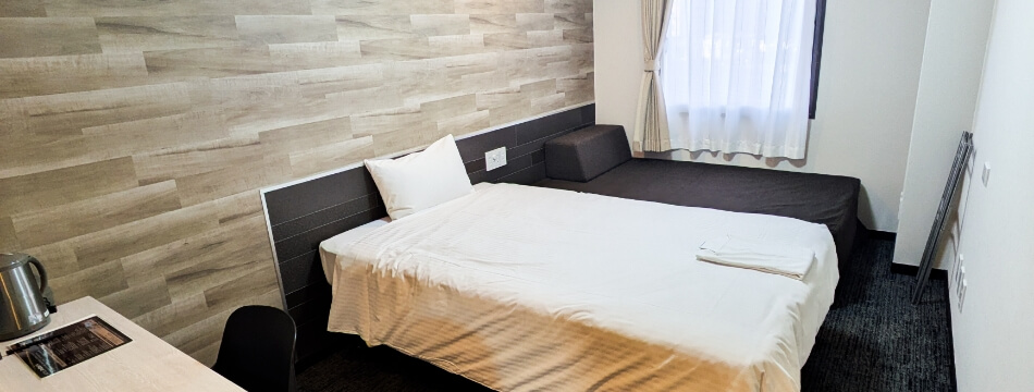 セミダブルルーム ソファ付き