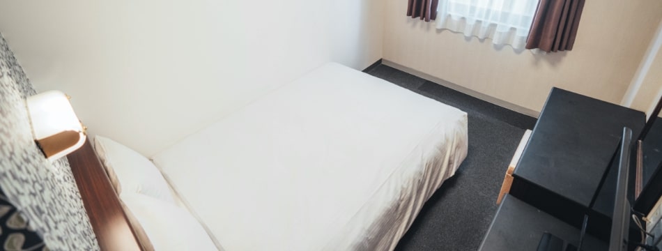 エコノミーセミダブルルーム