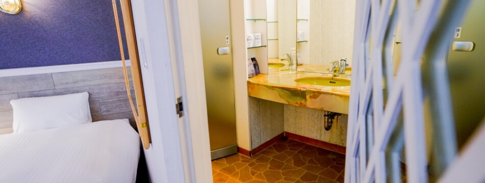 フォースルーム