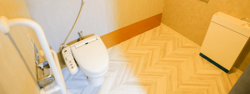 家族湯付き洋室